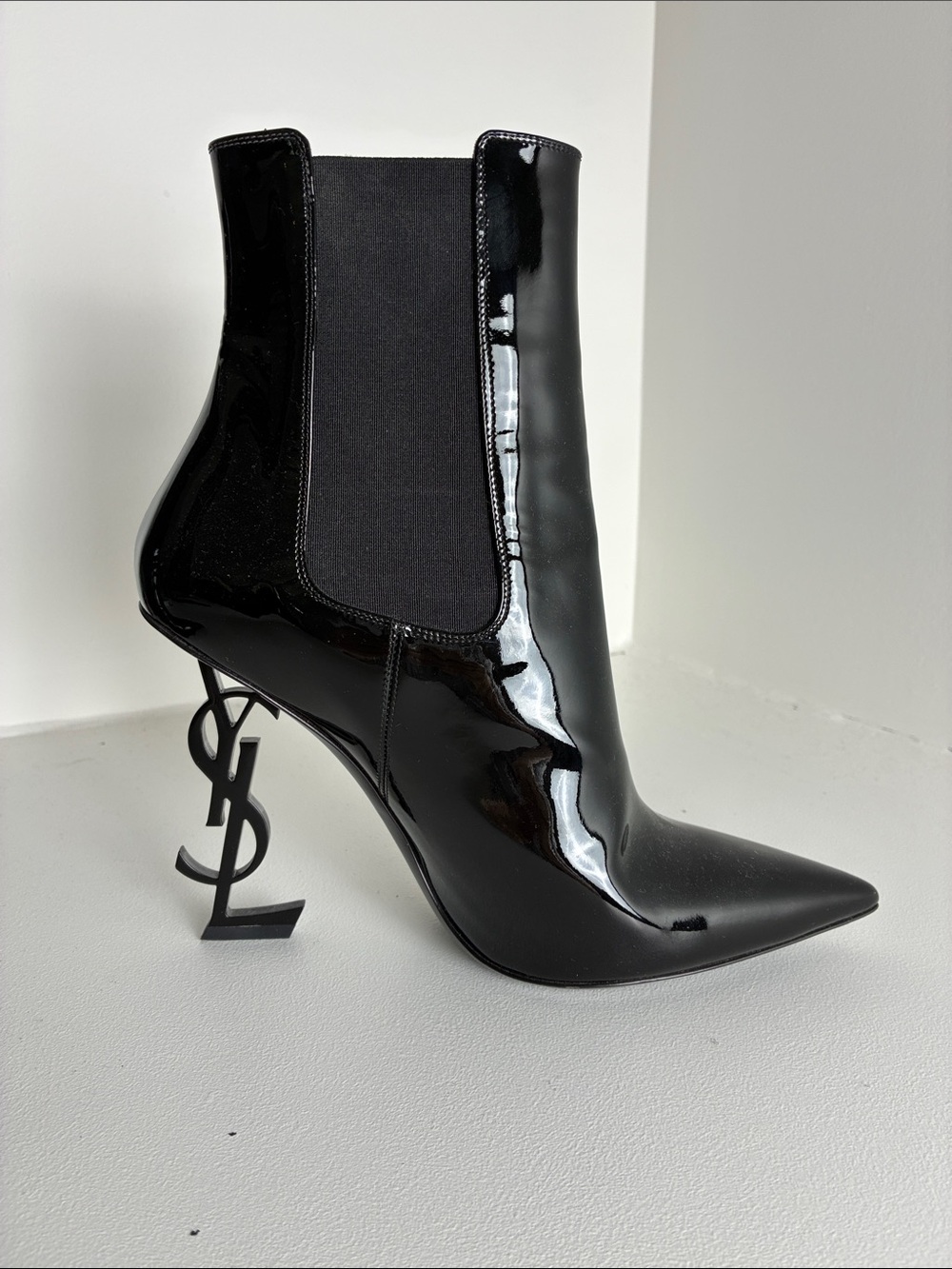 NEW Saint Laurent Black Patent Leather Opyum Logo Chelsea Ankle Boot